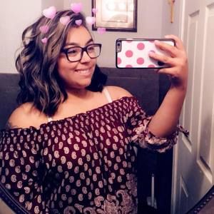 Meet your Posher, Roxanne